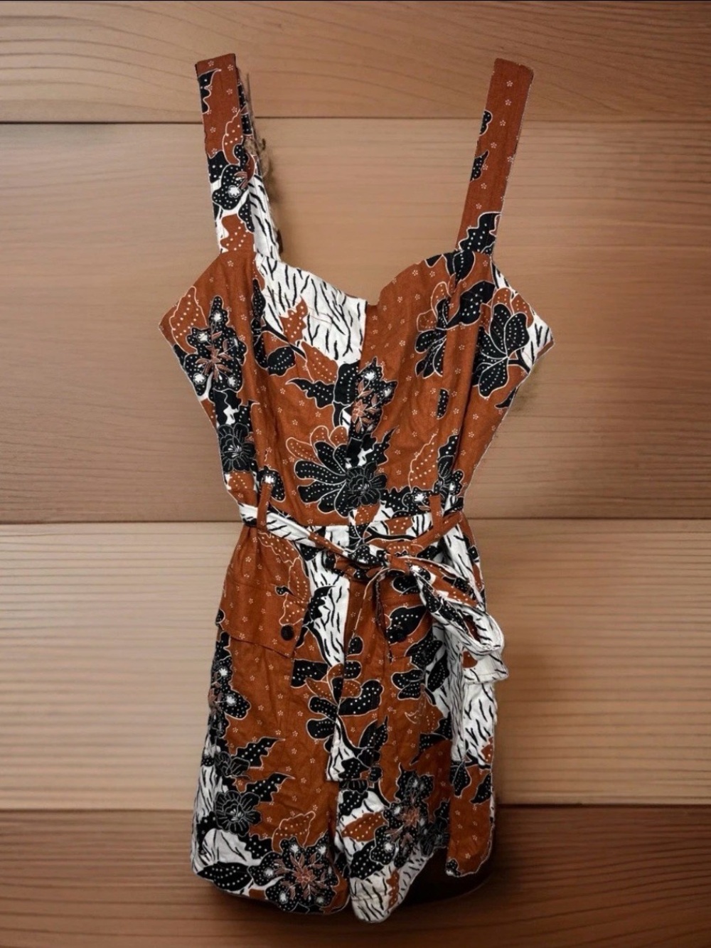 Belle Vere Women’s Size 12 NWT Belted Linen Blend Floral Romper Rust Orange Blac